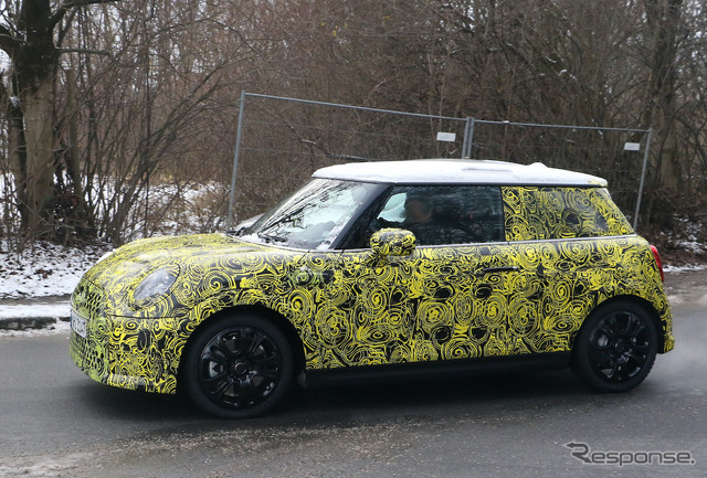 MINI ハッチバック 次世代型プロトタイプ(スクープ写真)