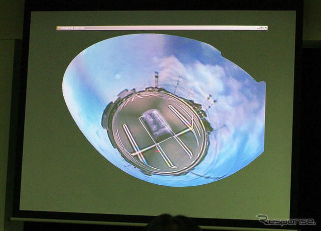 富士通研究所、車両全周囲をリアルタイムで表示する映像処理技術を開発