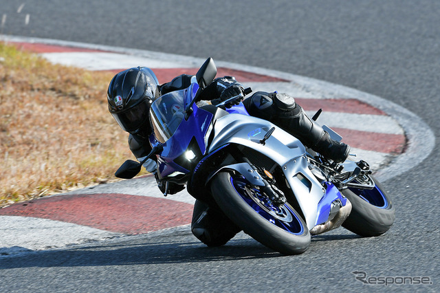 ヤマハ YZF-R7