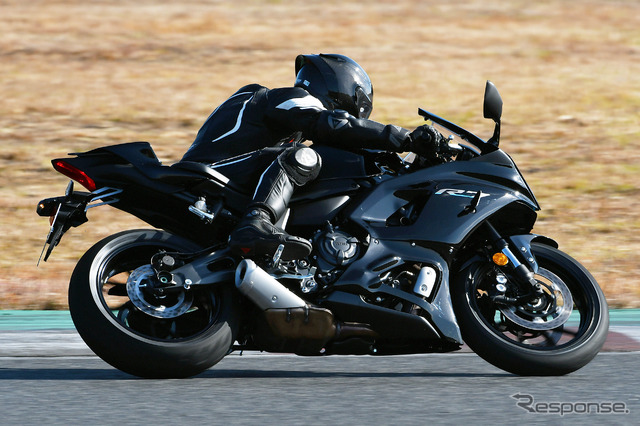 ヤマハ YZF-R7