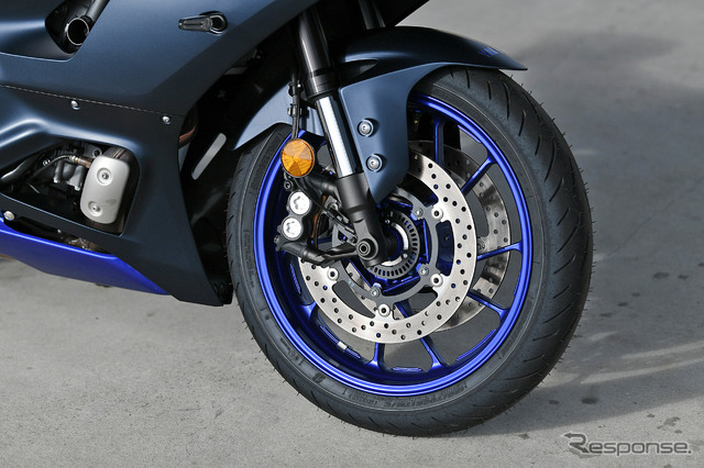 ヤマハ YZF-R7