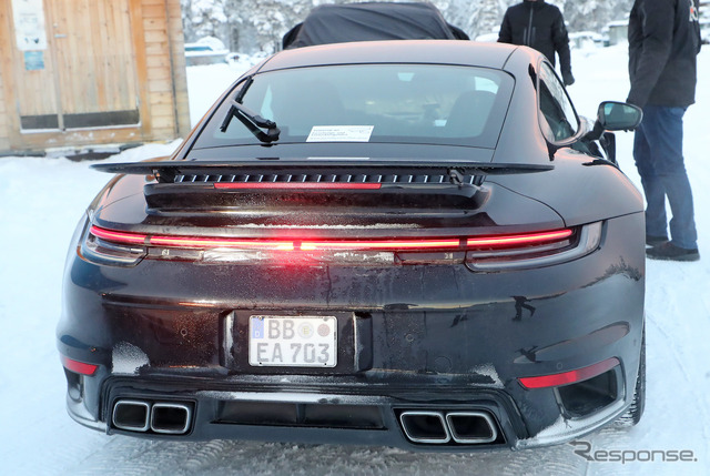 ポルシェ 911ターボ 改良新型プロトタイプ(スクープ写真)