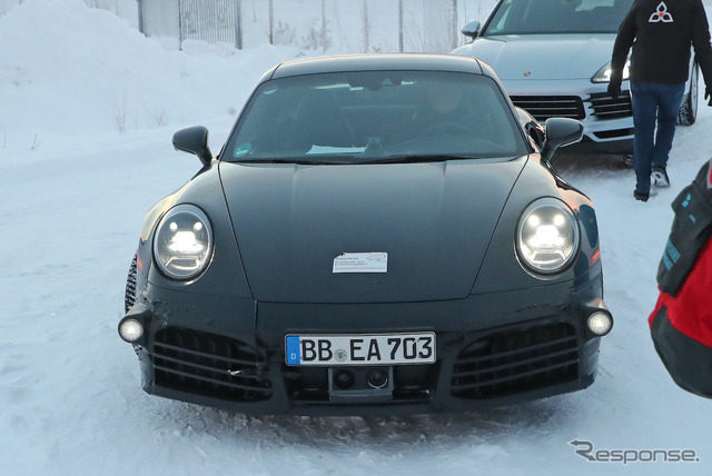 ポルシェ 911ターボ 改良新型プロトタイプ(スクープ写真)