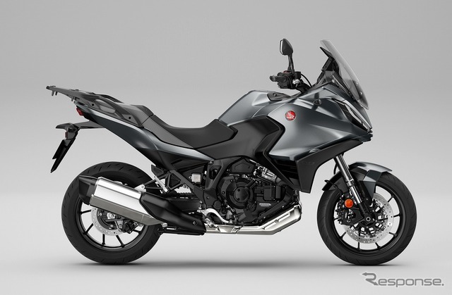 ホンダ NT1100（マットイリジウムグレーメタリック）