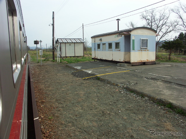 宗谷本線で唯一廃止される歌内駅。2004年5月。