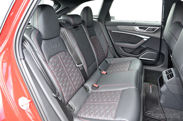 アウディ RS6アバント