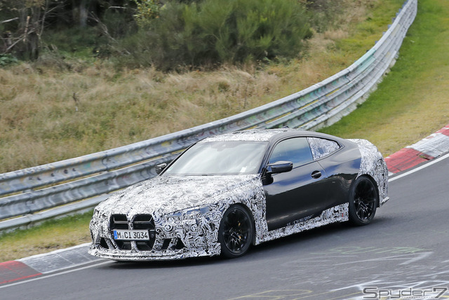 BMW M4 CSL 市販型プロトタイプ スクープ写真