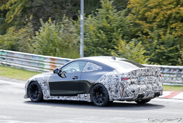 BMW M4 CSL 市販型プロトタイプ スクープ写真