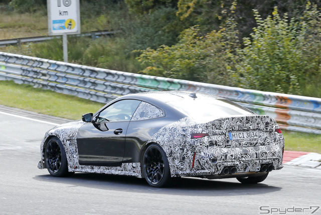 BMW M4 CSL 市販型プロトタイプ スクープ写真