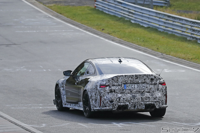 BMW M4 CSL 市販型プロトタイプ スクープ写真