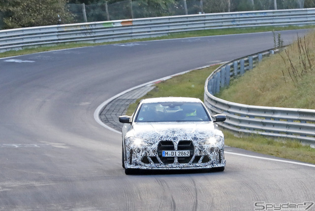BMW M4 CSL 市販型プロトタイプ スクープ写真