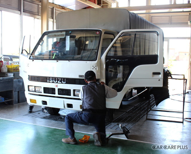 作業風景(多田自動車工業)