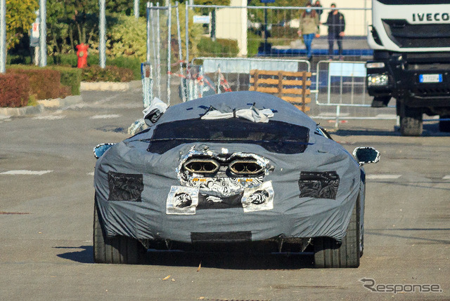ランボルギーニ アヴェンタドール 後継モデル開発車両（スクープ写真）