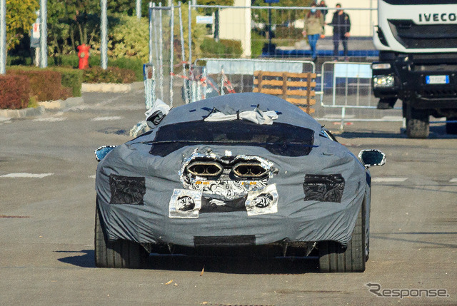 ランボルギーニ アヴェンタドール 後継モデル開発車両(スクープ写真)