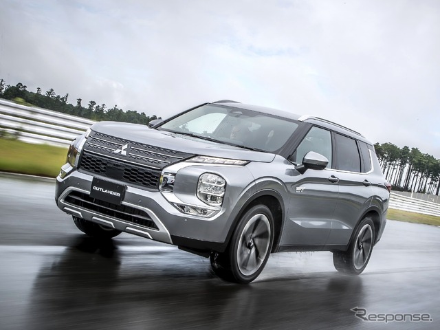 三菱 アウトランダーPHEV