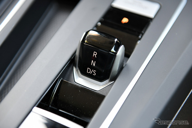 VW ゴルフ 新型(eTSI アクティブ)
