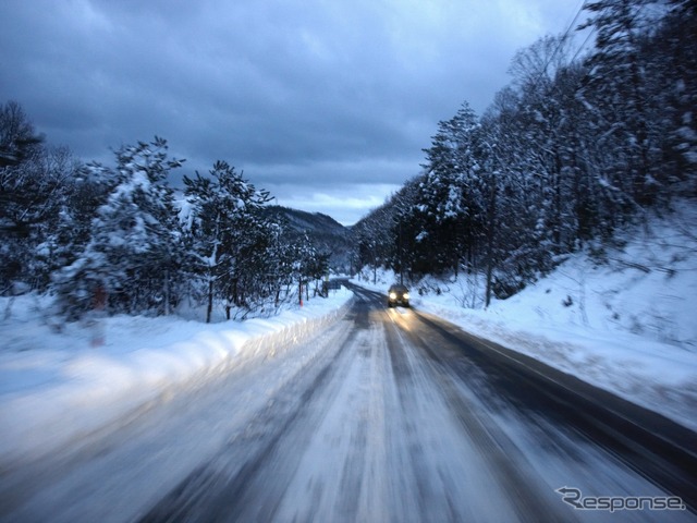 雪道（イメージ）