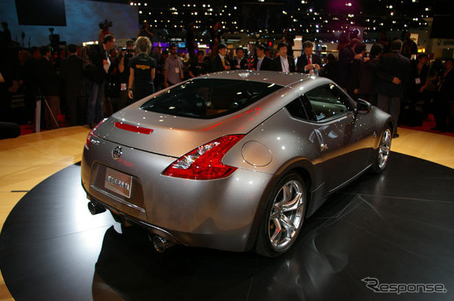 【ロサンゼルスモーターショー08】日産 370Z / フェアレディZ 新型登場---現地写真