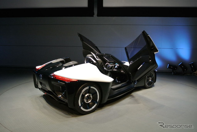 日産ブレイドグライダー(2013年)