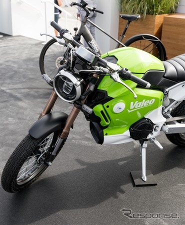 ヴァレオのフル電動の48Vモーターサイクル