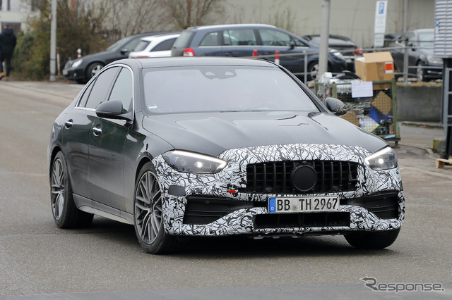 メルセデスAMG Cクラス 新型プロトタイプ。車名は「C43」か「C53」か(スクープ写真)