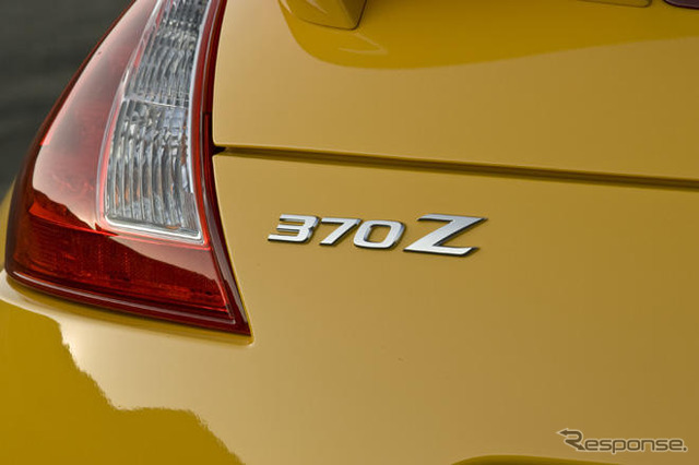 【ロサンゼルスモーターショー08】写真蔵…日産 フェアレディZ 新型 イエロー