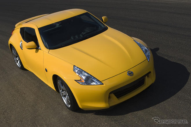 【ロサンゼルスモーターショー08】写真蔵…日産 フェアレディZ 新型 イエロー