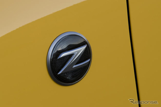 【ロサンゼルスモーターショー08】写真蔵…日産 フェアレディZ 新型 イエロー