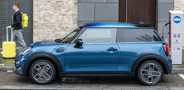 MINI クーパー SE 改良新型