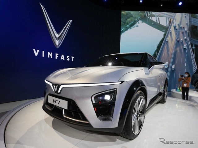 ビンファストVF7(CES 2022)