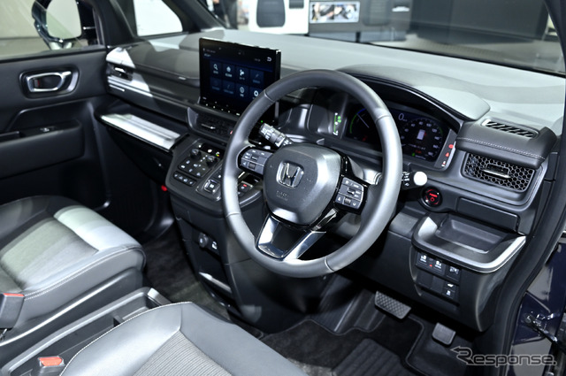ホンダ・ステップワゴン新型(スパーダ)