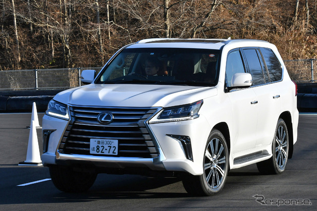レクサス LX570(旧モデル)