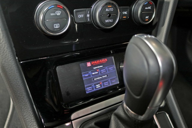 car audio newcomer! VW ゴルフ(オーナー:山野竜希さん) by custom&car Audio PARADA 後編