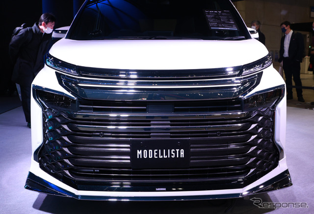 トヨタ ヴォクシー モデリスタ(東京オートサロン2022)