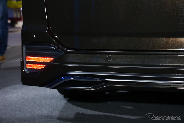 トヨタ ノア モデリスタ(東京オートサロン2022)