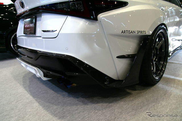 ARTISAN SPIRITS:GR 86のエアロパーツやハリアー、レクサスカスタムカーを展示…東京オートサロン2022
