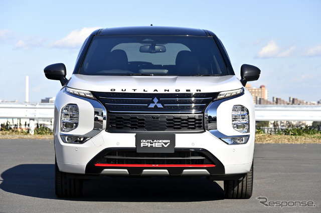 三菱 アウトランダーPHEV ラリーアートスタイル(東京オートサロン2022)