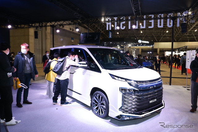 モデリスタ・ヴォクシー(東京オートサロン2022)