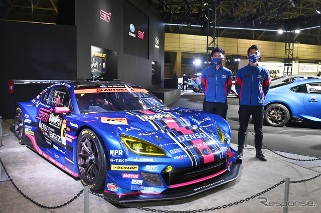 スバルBRZGT300と井口卓人・山内英輝選手