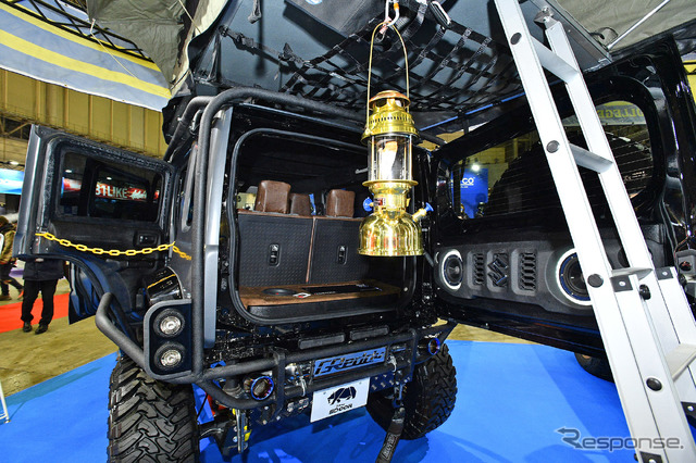 NATS自動車大学校の学生が制作した5ドアのジムニー『NATS JIMNY kimun kamy』(東京オートサロン2022)