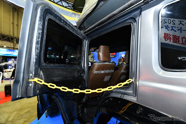 NATS自動車大学校の学生が制作した5ドアのジムニー『NATS JIMNY kimun kamy』(東京オートサロン2022)