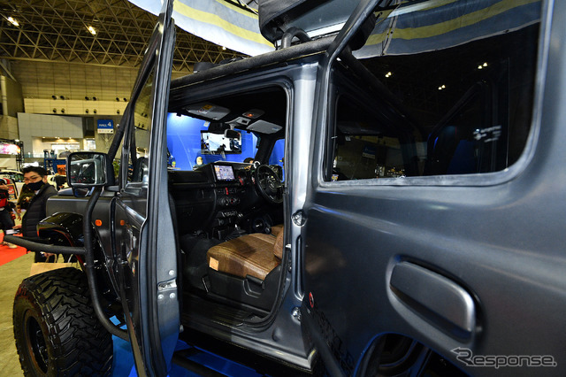 NATS自動車大学校の学生が制作した5ドアのジムニー『NATS JIMNY kimun kamy』(東京オートサロン2022)