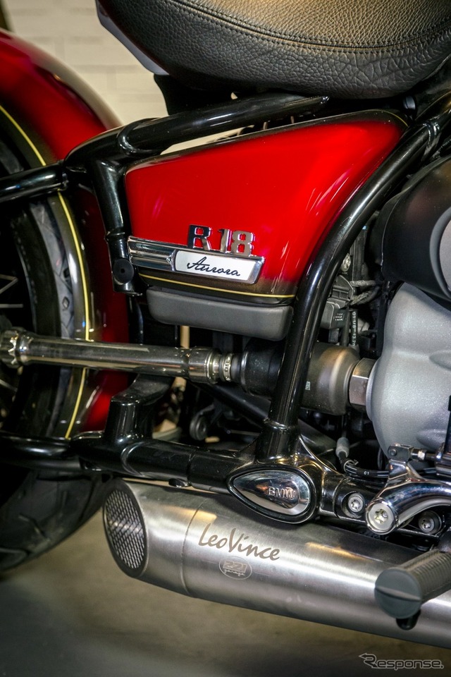 BMW R18 オーロラ