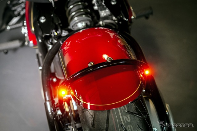 BMW R18 オーロラ