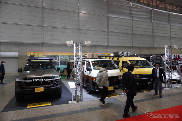 フレックスドリーム・ハイエース(東京オートサロン2022)
