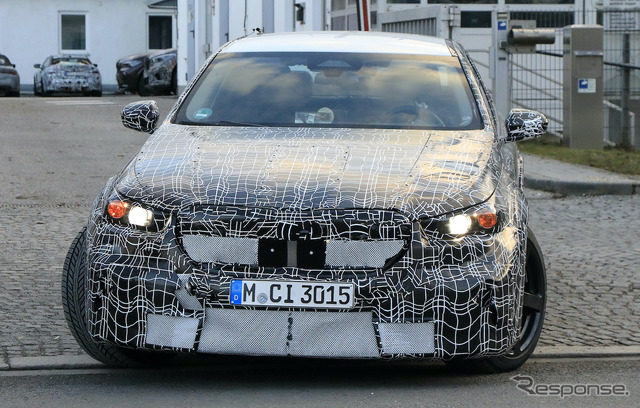 BMW M5セダン 次期型プロトタイプ(スクープ写真)
