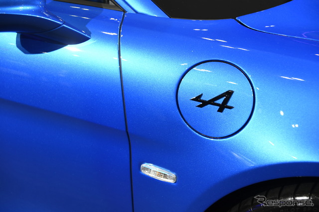 アルピーヌ A110S 改良新型(東京オートサロン2022)