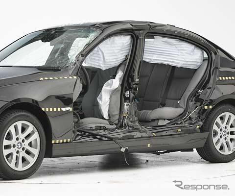 BMW 3シリーズ など…米国IIHSの安全性テストで最高評価を獲得