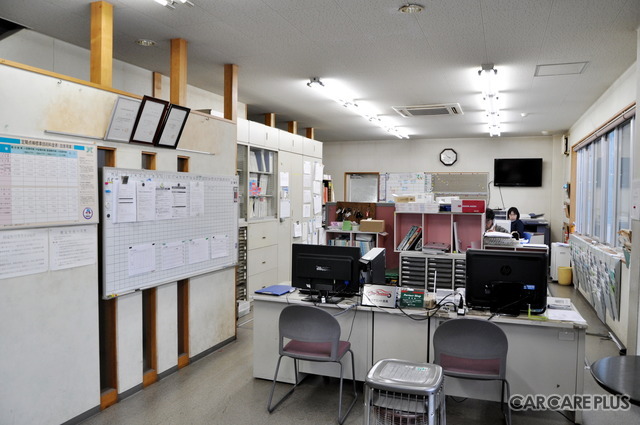 お客さま受付。どんなことでも快く相談にのってくれる
