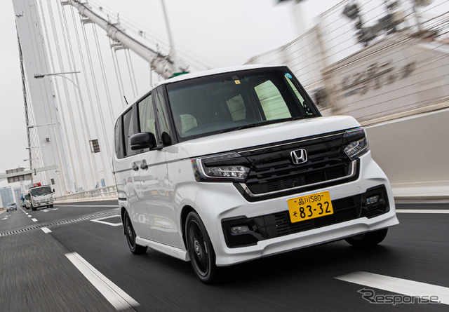 Honda N-BOX Custom STYLE+ BLACK